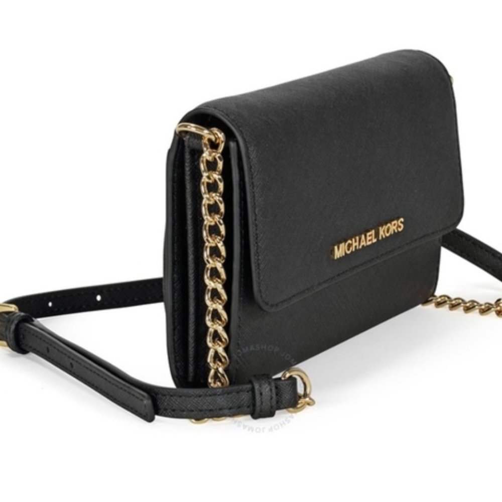 MICHAEL KORS BLACK CROSSBODY BAG // JET SET